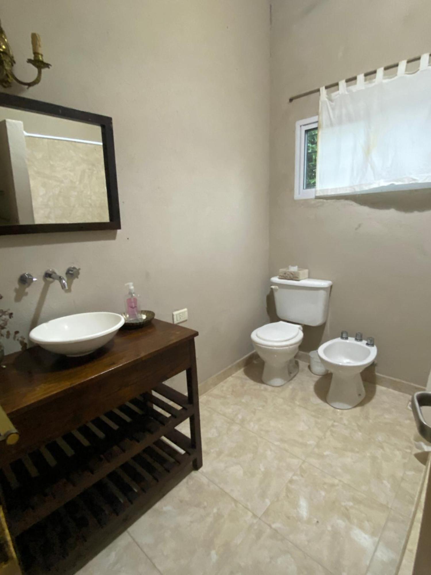 Casa A Metros Del Rio Parana Y Proximo A Esteros Del Ibera Ituzaingo (Corrientes)